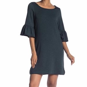 Max studio bell sleeve dress